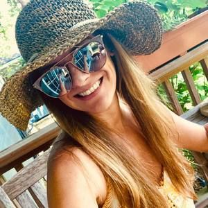 Meet your Posher, Holly